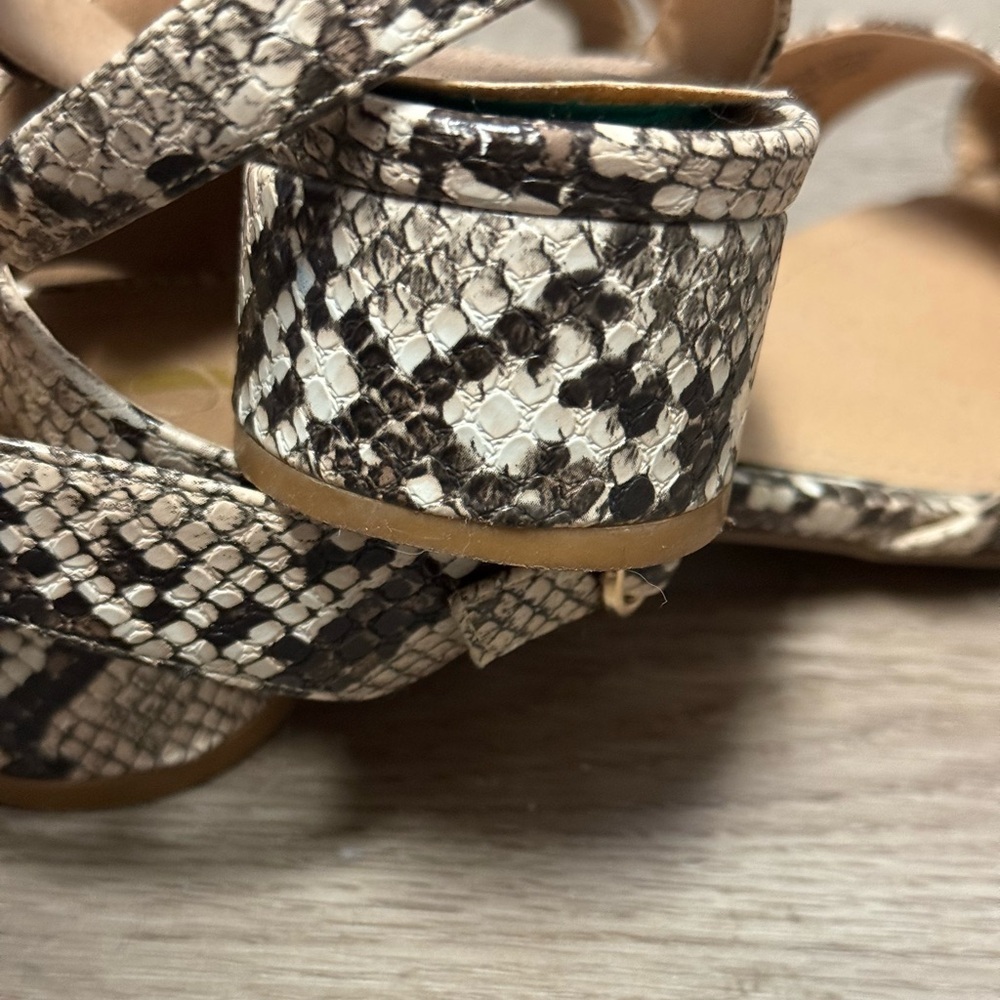 Ann Taylor LOFT Snakeskin Modern Thong Strappy Sandals Sz. 8 Animal Skin - Picture 5 of 5